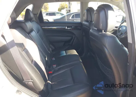 2013 Kia Sorento Lx z USA, uszkodzony, nr VIN 5XYKTCA69DG332667